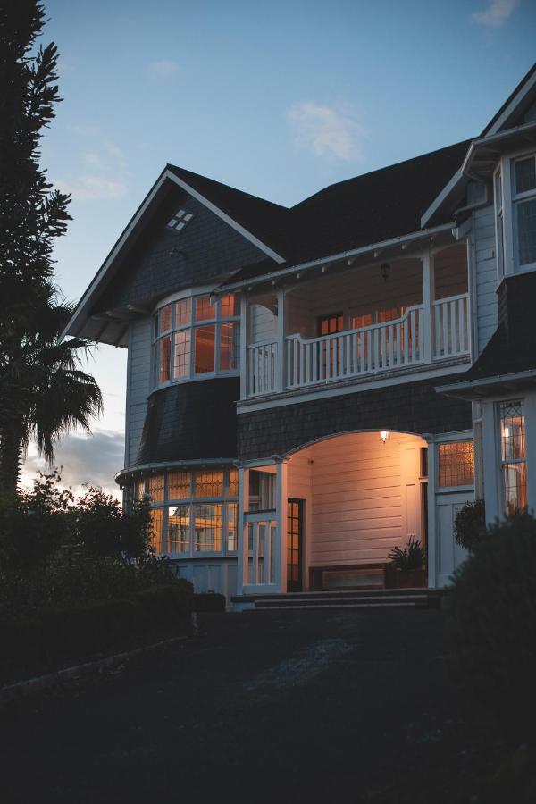 Cedar House Bed & Breakfast Gisborne Dış mekan fotoğraf