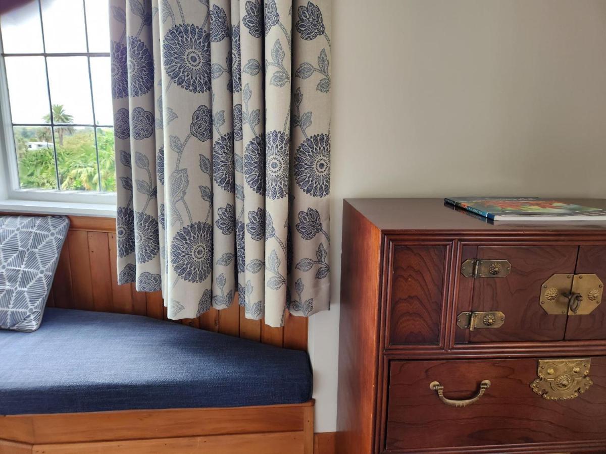 Cedar House Bed & Breakfast Gisborne Dış mekan fotoğraf